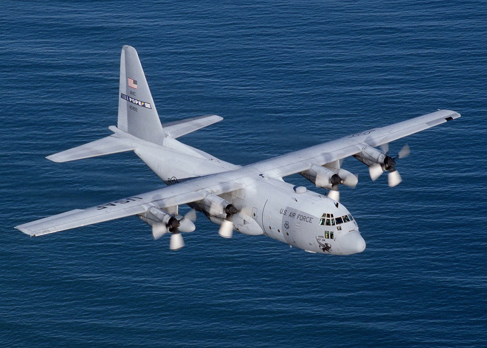 1600px-Lockheed_C-130_Hercules